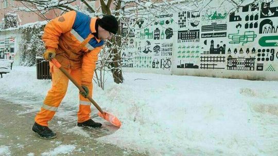 Nadciągają intensywne opady śniegu. Miejscami nawet do 40 cm