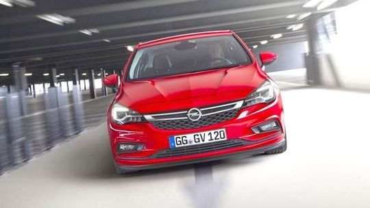Nadjeżdża nowy Opel Astra. Do nas trafi w listopadzie