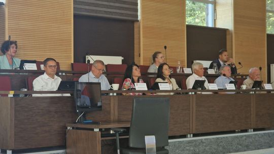 Nadzwyczajna sesja Rady Miasta Świdnik ws. budżetu. Nie obyło się bez dyskusji