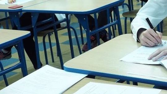 Nagrody dla zdolnych, ale nie wszystkich. "To bardzo przykre dla uczniów"