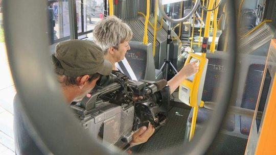 Nagrywają spot telewizyjny. W roli głównej autobus miejski