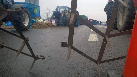 Najazd rolników na Warszawę. Blokady na drogach