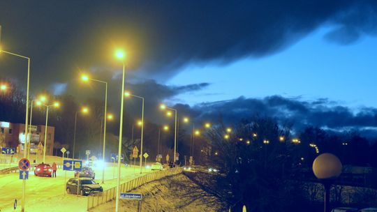 Najbliższa noc z mgłą i opadami deszczu, lokalnie gołoledź. U nas będzie ślisko