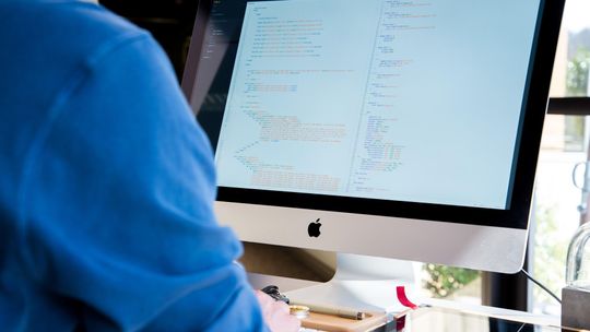 Najczęstsze błędy na stronach internetowych deweloperów i jak ich unikać?