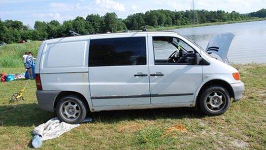 Najechał samochodem na plażowiczkę. Miał prawie 3 promile alkoholu