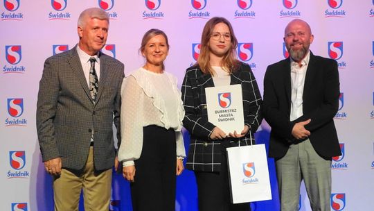 Najlepsi z najlepszych. Burmistrz Świdnika nagrodził 153 uczniów