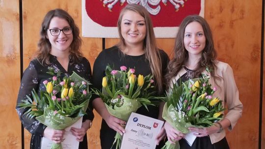 Najlepsze pielęgniarki nagrodzone. Zwyciężczyni: "Tę pracę trzeba kochać" [zdjęcia]