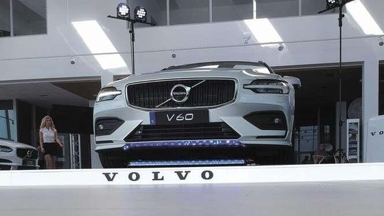 Najnowsze Volvo V60 przyjechało do salonu w Lublinie. To auto robi wrażenie [wideo]