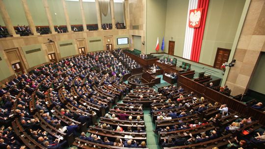 Najnowszy sondaż wyborczy. Wciąż nie brakuje niezdecydowanych