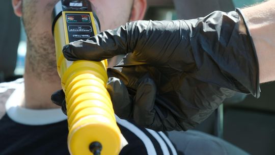 Najpierw pił, a potem pojechał po dziecko do szkoły