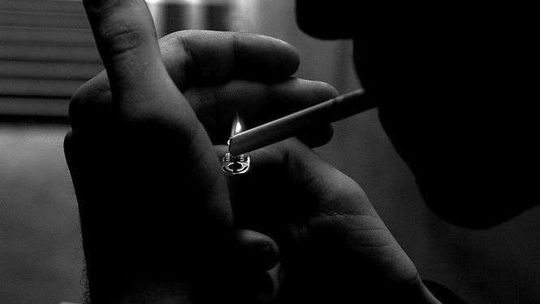 Najpierw podejrzewała męża. Ale okazało się, że mieszkają z kimś jeszcze pod jednym dachem