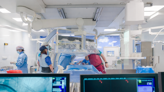 Najpierw poród, potem operacja mózgu. Niezwykła akcja lekarzy w Lublinie