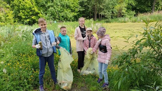 Najpierw sprzątanie Parku Czartoryskich, a potem ognisko