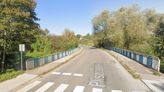 Najpierw wahadło, później zamknięcie. Lepiej omijać dzisiaj ten most 