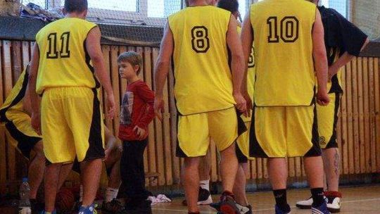 Najsłabszy zespół wreszcie wygrał mecz