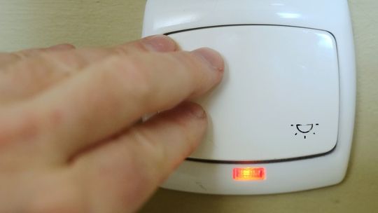 Najtańsza oferta prawie dwa razy droższa. Takie problemy z cenami prądu mają wszystkie samorządy