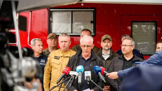 "Najtrudniejsze już za nami". Walka z pożarem Puszczy Solskiej trwa