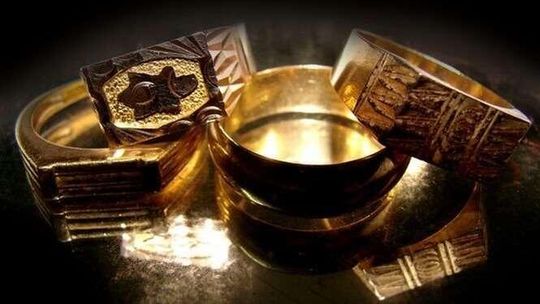 Napad, którego nie było. 16-latek okradł własnych rodziców