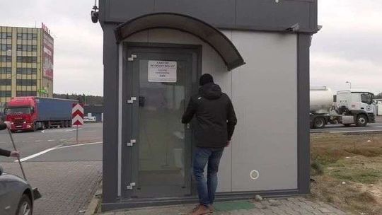 Napad na kantor. Zginęło 100 tys. zł [wideo]