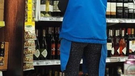 Napad na sklep w Lublinie. 16-latek uderzył sprzedawczynię w twarz i uciekł