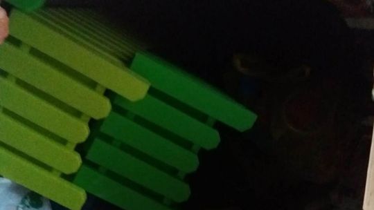 Napadł na policjanta, a potem schował się za szafką. Odpowie przed sądem jako recydywista