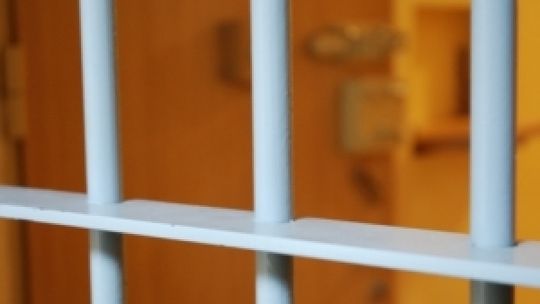 Napadli na nastolatków. Ukradli wódkę i telefon komórkowy