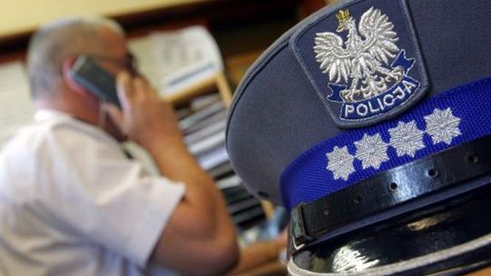 Napadli we trzech na mężczyznę. Chcieli mu zabrać telefon