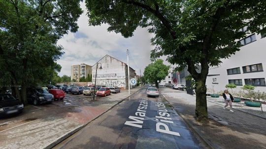 Naprawa ubytków jezdni. Zamkną ulicę przy urzędzie miasta 