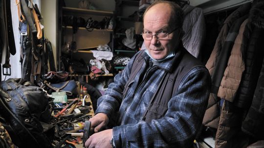 Naprawmy, co zepsuła pandemia. Rzemieślnicy mają problemy, pomagają wierni klienci