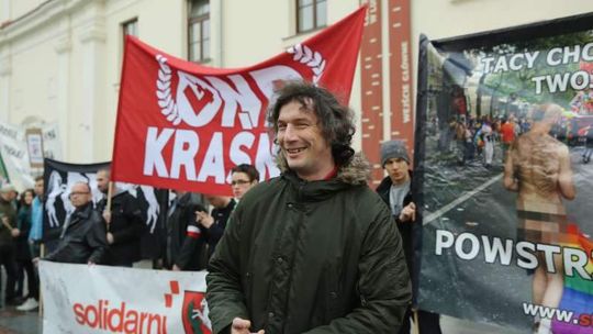 Narodowcy przed Centrum Kultury. Chcą odwołania festiwalu filmów LGBT
