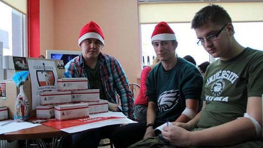 Narodowcy z mikołajkowymi czekoladami 