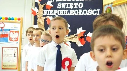 Narodowe Święto Niepodległości w przedszkolu (zdjęcia)