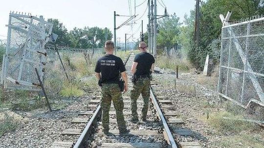 Nasi strażnicy graniczni pomagali chronić macedońską granicę
