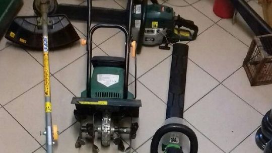 Nastolatkowie kradli elektronarzędzia. Policjanci odzyskali część łupów 