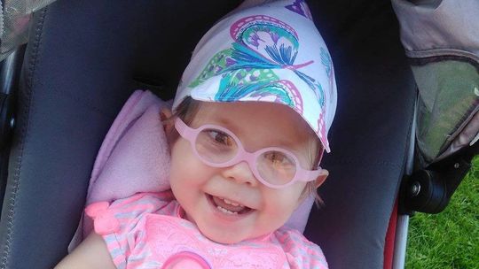 Natalce może pomóc kosztowna kuracja. Rodzina prosi o wsparcie dla dziewczynki