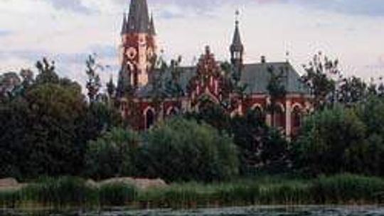 Neogotycki kościół w Mełgwi (nr 69) - 8 głosów