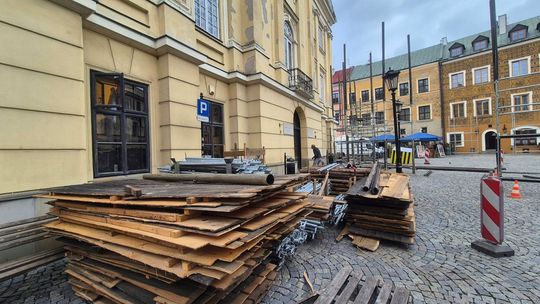 Netflix zamknie ulice na Starym Mieście. Utrudnienia przez kilkanaście dni