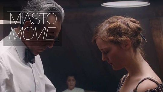 "Nić widmo" w Miasto movie