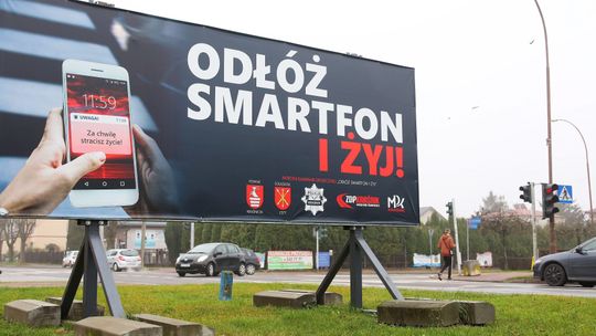 Nie bądź "smartfonowym zombie". Rusza społeczna akcja w Kraśniku