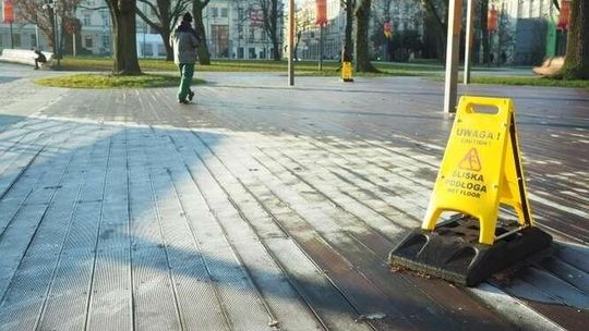 Nie będzie już rowerów z kawą na pl. Litewskim. Ratusz podaje konkretny powód