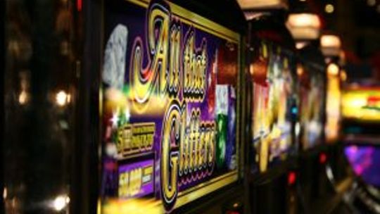 Nie chcą kasyna w koszarach. Zamościanie zbierają podpisy pod protestem