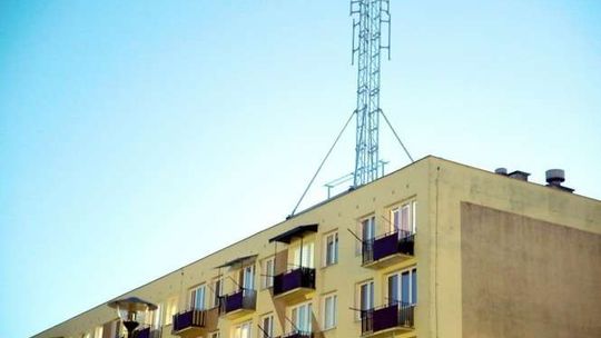 Nie chcą masztów za oknami, protest mieszkańców. "Boimy się o swoje zdrowie"