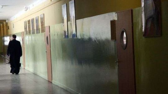 Nie chcesz, żeby dziecko chodziło na religię? Nie musisz podpisywać oświadczeń