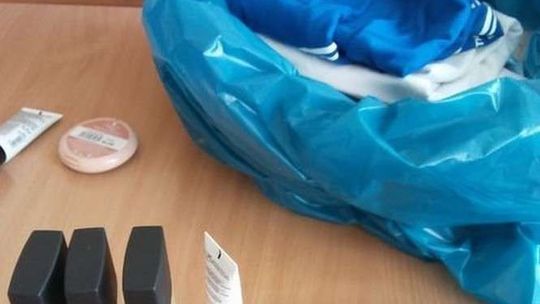 Nie chciała płacić za produkty. Sprzedawczyni stanęła na jej drodze