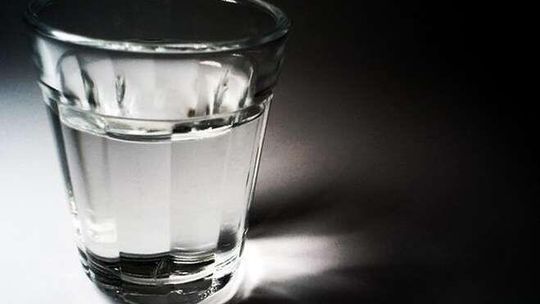 Nie dostał kolejnego kieliszka wódki. Wściekł się i wrócił z nożem