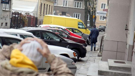 Nie dostanie abonamentu na płatną strefę. Narzeczona to nie rodzina