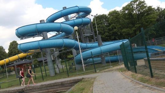 Nie działają zjeżdżalnie nad Zalewem Zemborzyckim. Pękła rura przy \"Anakondzie\"
