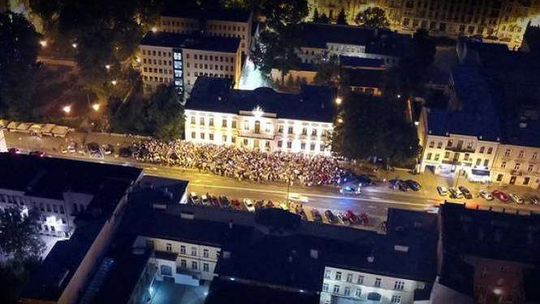 "Nie kokietuj, tylko wetuj!". Kolejna manifestacja przed sądem w Lublinie