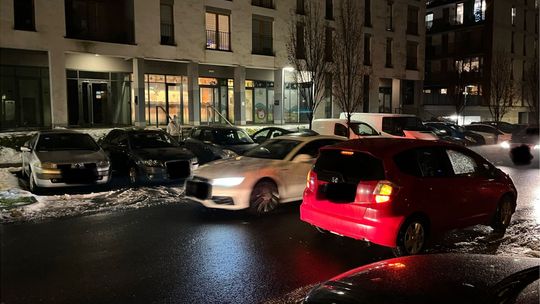 Nie ma gdzie zaparkować. Nie tylko na Koralowej