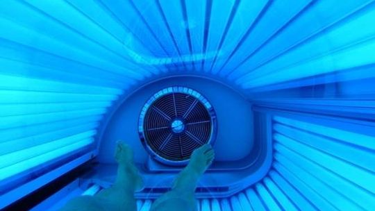 Nie masz 18 lat? Nie opalisz się w solarium. Od dzisiaj nowe przepisy